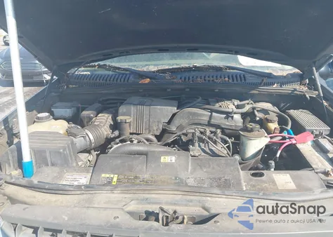 2002 Ford Explorer Xlt z USA, uszkodzony, nr VIN 1FMZU63E82UA49041